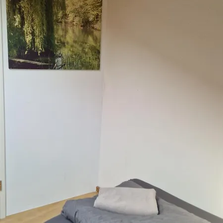 Wohnung Mit 5 Schlafzimmern Im Landhausstil Fuer Monteure In Budenheim A60 A66 Anbindung * Budenheim