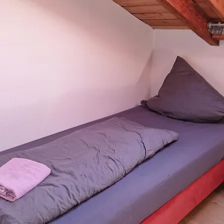Wohnung Mit 5 Schlafzimmern Im Landhausstil Fuer Monteure In Budenheim A60 A66 Anbindung Budenheim