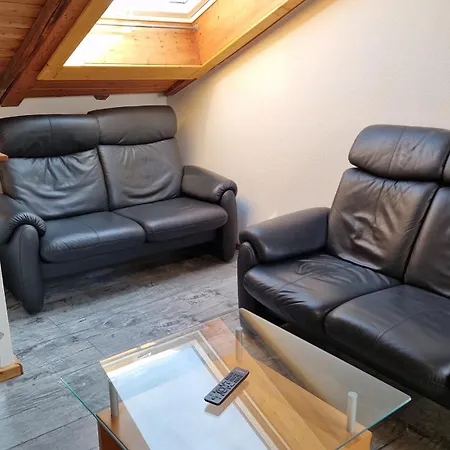 Wohnung Mit 5 Schlafzimmern Im Landhausstil Fuer Monteure In Budenheim A60 A66 Anbindung