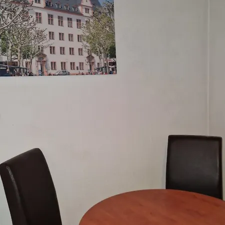 דירה Wohnung Mit 5 Schlafzimmern Im Landhausstil Fuer Monteure In Budenheim A60 A66 Anbindung Budenheim