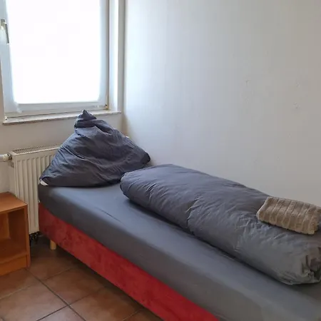 דירה Wohnung Mit 5 Schlafzimmern Im Landhausstil Fuer Monteure In Budenheim A60 A66 Anbindung *