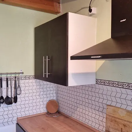 דירה Wohnung Mit 5 Schlafzimmern Im Landhausstil Fuer Monteure In Budenheim A60 A66 Anbindung Budenheim