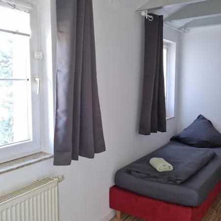 Im Landhausstil Fuer Monteure In Apartmán